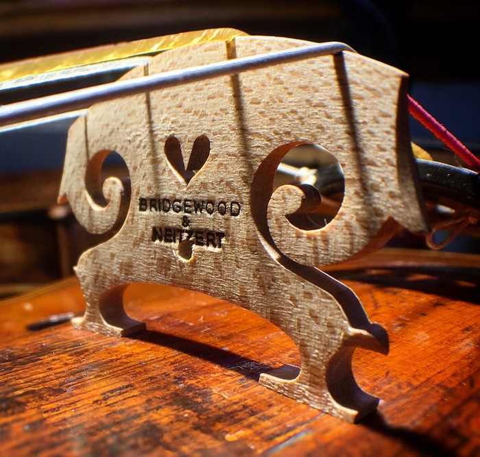 Baroque violin bridge